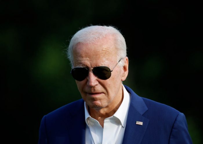 WASHINGTON, DC - JULY 07: U.S. President Joe Biden returns to the White House with first lady Jill Biden on July 7, 2024 in Washington, DC. Members of Congress return to Washington this week as pressure for Biden to withdraw as the Democratic nominee for the presidency continues to mount. (Photo by Kevin Dietsch/Getty Images)