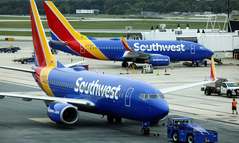 BALTIMORE, MARYLAND - OCTOBER 11: A Southwest Airlines airplane taxies from a gate at Baltimore Washington International Thurgood Marshall Airport on October 11, 2021 in Baltimore, Maryland. Southwest Airlines is working to catch up on a backlog after canceling hundreds of flights over the weekend, blaming air traffic control issues and weather. (Photo by Kevin Dietsch/Getty Images)