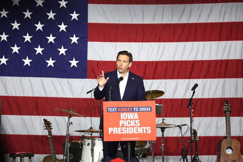 CEDAR RAPIDS, IOWA - AUGUST 06: Republican presidential candidate Florida Governor Ron DeSantis Speaks to guests at Ashley's BBQ Bash hosted by Congresswoman Ashley Hinson (R-IA) on August 06, 2023 in Cedar Rapids, Iowa. Seven of the 14 GOP candidates seeking the party's nomination for president were scheduled to speak at the event. (Photo by Scott Olson/Getty Images)