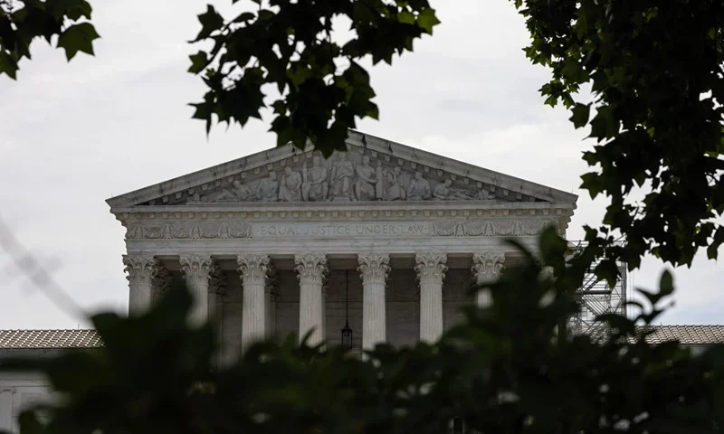 WASHINGTON, DC - JUNE 26: The Supreme Court is seen on June 26, 2024 in Washington, DC. A ruling is expected this week in the case of Moyle v. United States, which will determine if hospitals in states with abortion bans will be required by law to provide abortion procedures in emergency situations. (Photo by Anna Rose Layden/Getty Images)