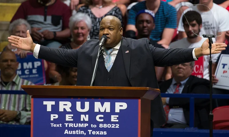 US-VOTE-REPUBLICANS-TRUMP Pastor Mark Burns speaks during a rally for Republican presidential candidate Donald Trump at the Travis County Exposition Center on August 23, 2016 in Austin, Texas. / AFP / SUZANNE CORDEIRO (Photo credit should read SUZANNE CORDEIRO/AFP via Getty Images)