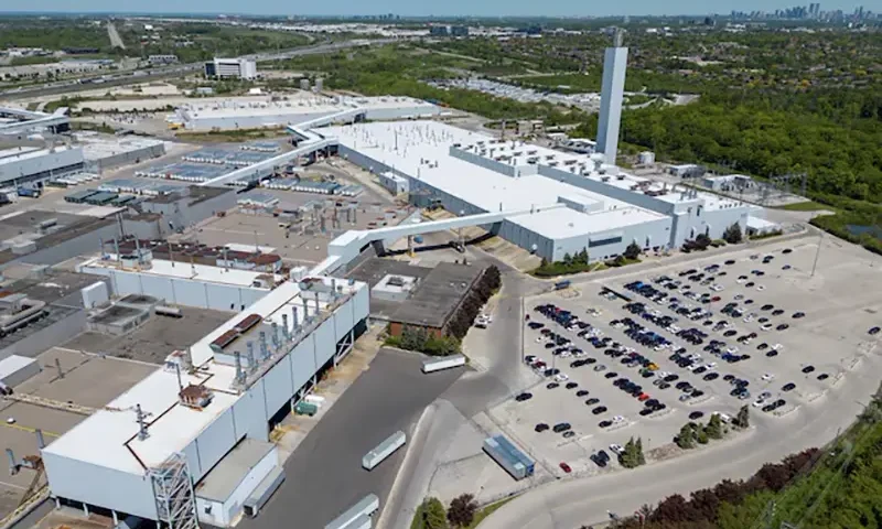 An aerial view shows Ford's Oakville Assembly Plant in Oakville, Ontario, Canada May 26, 2023. REUTERS/Carlos Osorio/File photo