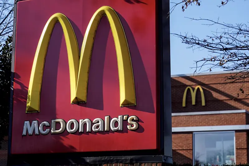 The logo for McDonald's restaurant is seen in Arlington, Virginia, U.S., January 27, 2022. REUTERS/Joshua Roberts/File Photo