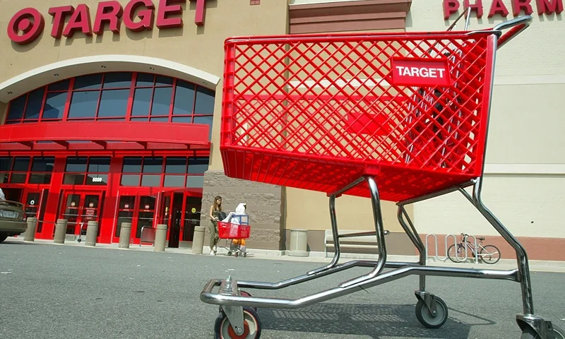 SPRINGFIELD, VA - AUGUST 14: Customers leave Target August 14, 2003 in Springfield, Virgina. Target Corp. reported a four percent increase in second-quarter profits. (Photo by Alex Wong/Getty Images)